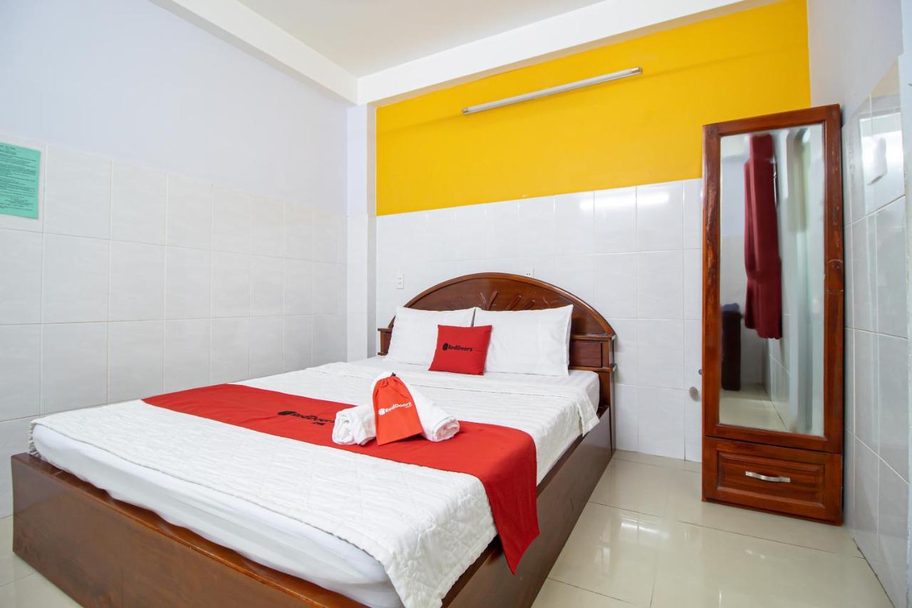 Reddoorz Near Tran Nao Street 2* TP. Hồ Chí Minh